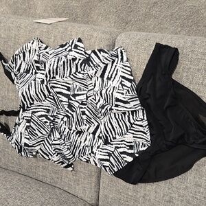 New Two Piece Tankini Swimsuit Size 12